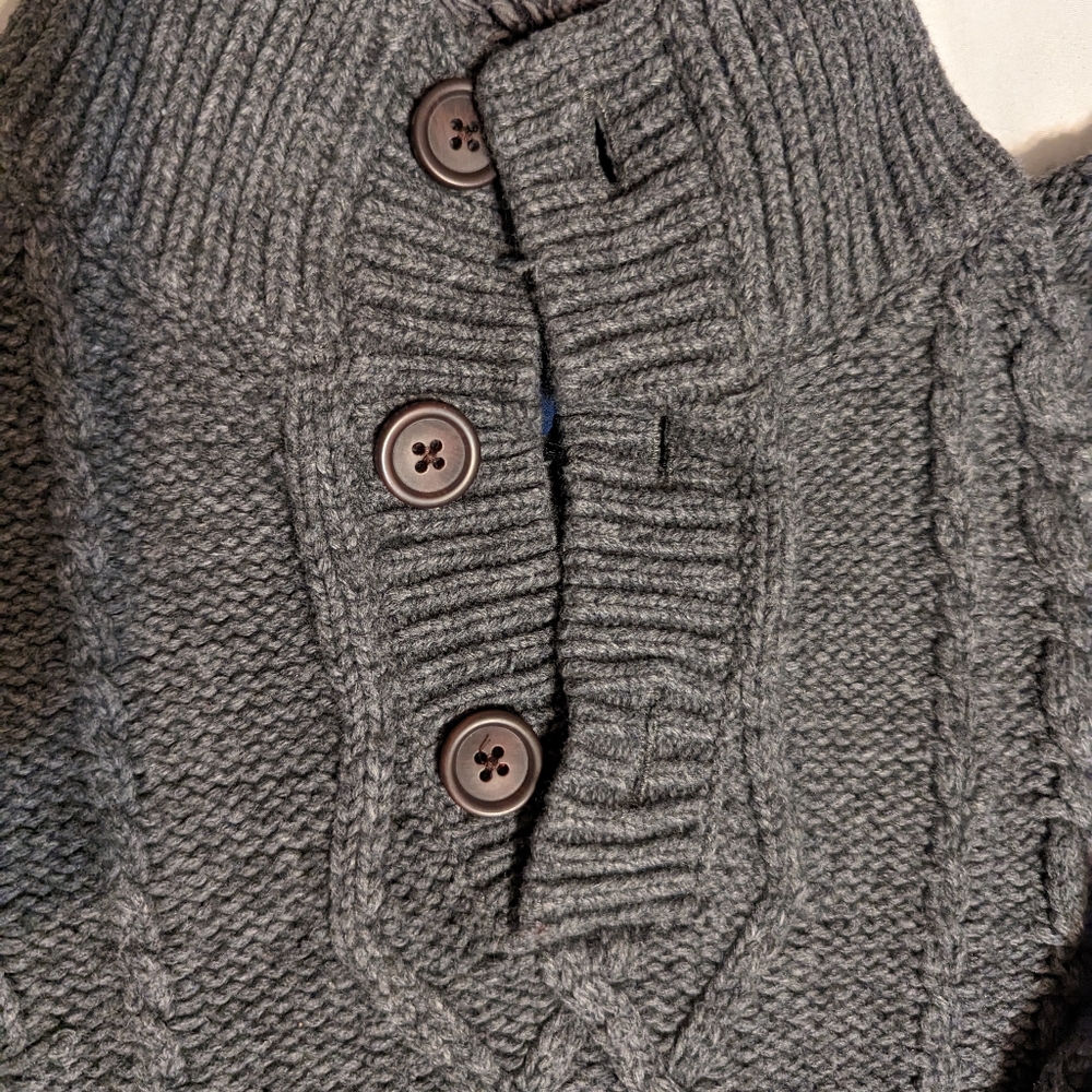 Sweater - Picture 3 of 4